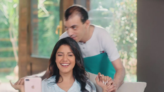 فيديو ياسمين علي (ما ضاقت إلا ما فرجت) مع شقيقها من ذوي الاحتياجات الخاصة صورة رقم 2