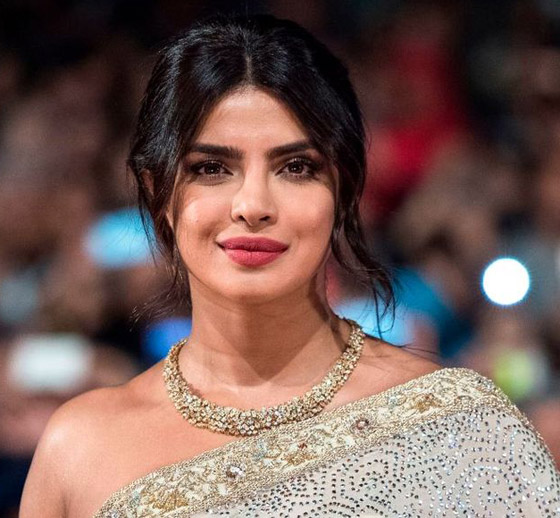 صور نجوم عالميين يتبرعون للبنان بمئات آلاف الدولارات بعد انفجار بيروت صورة رقم 8