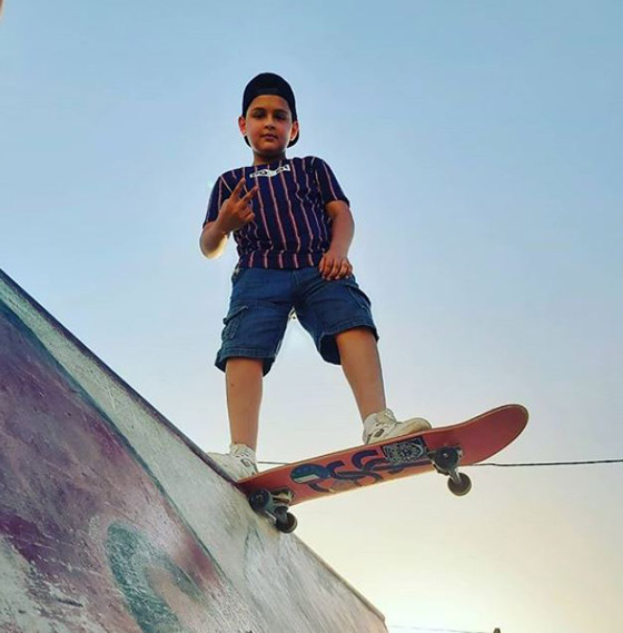  فيديو وصور طفل فلسطيني يحترف (الراب) ويغني بالانجليزية عن الحرية وفلسطين صورة رقم 3