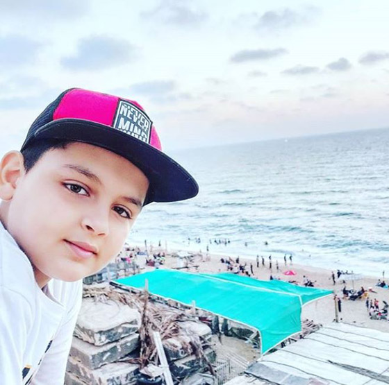  فيديو وصور طفل فلسطيني يحترف (الراب) ويغني بالانجليزية عن الحرية وفلسطين صورة رقم 2