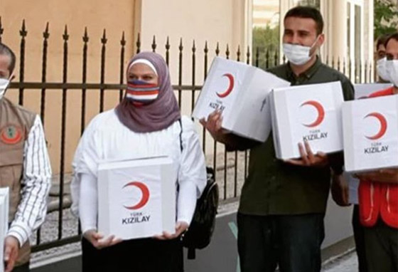فيديو الشيف بوراك يزور لبنان ليقدّم مساعدات للمتضررين ويتحدث العربية صورة رقم 10