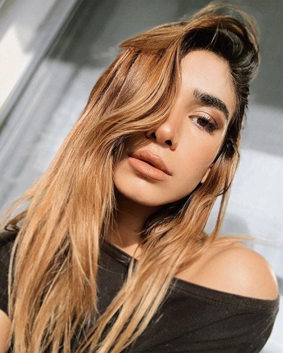 تيا إبنة نوال الزغبي أصبحت الآن شابة جميلة تلفت الأنظار.. كم تشبه والدتها؟! صورة رقم 6