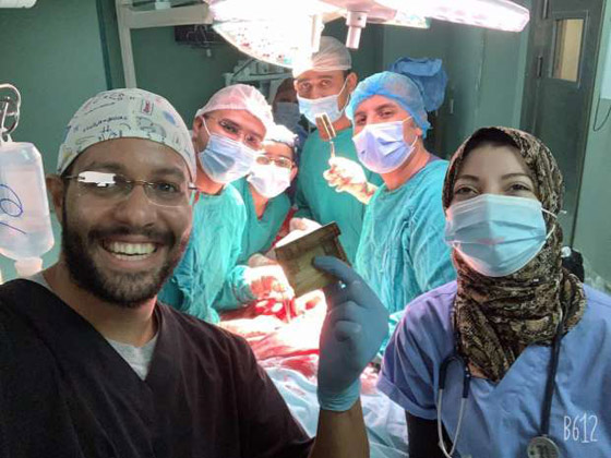 أطباء يستخرجون 6500 جنيه من معدة مواطن مصري! صور صورة رقم 1