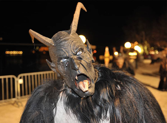 إليكم 10 من أساطير عيد الميلاد المخيفة التي تقشعر الأبدان عند سماعها! صورة رقم 13 إليكم 10 من أساطير عيد الميلاد المخيفة التي تقشعر الأبدان عند سماعها! صورة رقم 13