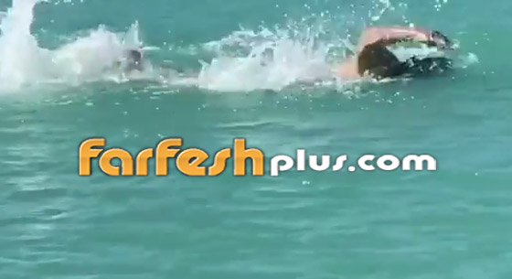 فيديو هالة صدقي بالمايوه تستعرض مهارتها بالسباحة صورة رقم 4