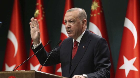 أردوغان يدعو إلى مقاطعة المنتجات الفرنسية ووقف 