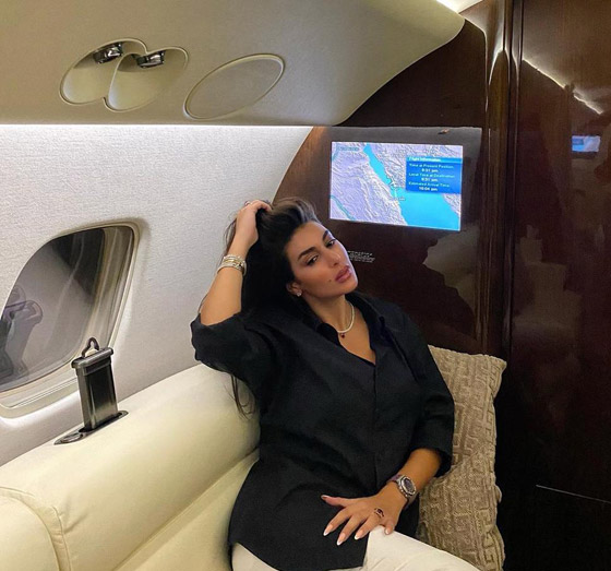 صور: سعر جاكيت ياسمين صبري المنزلي الفاخر سبب في تعرضها لهجوم حاد صورة رقم 4