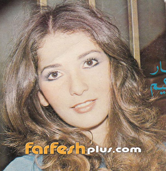 ظهور نادر للفنانة آثار الحكيم بعد سنوات من الغياب.. كيف تغير شكلها؟ صورة رقم 13
