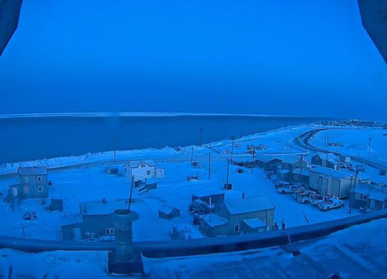 فيديو لآخر غروب.. الشمس تغيب عن مدينة ولن تعود قبل 66 يوما! صورة رقم 3