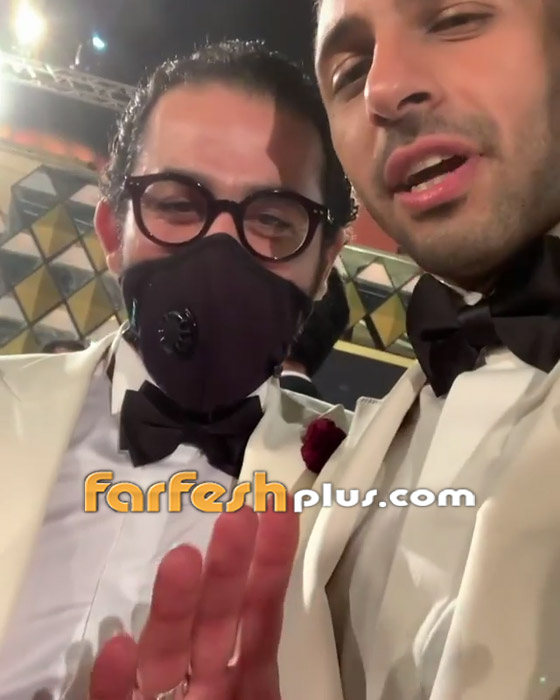 أحمد حلمي وحسن أبو الروس بالبدلة نفسها وهذا تعليق الأخير! فيديو صورة رقم 2