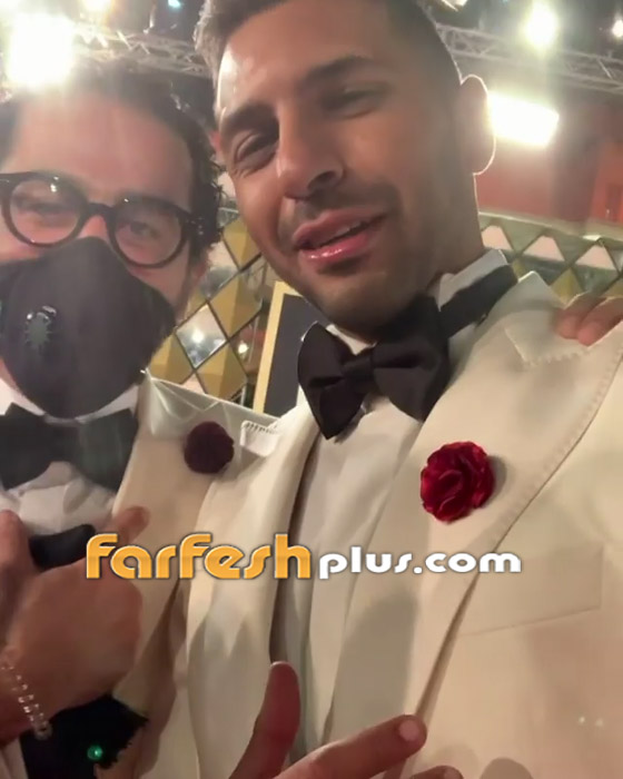 أحمد حلمي وحسن أبو الروس بالبدلة نفسها وهذا تعليق الأخير! فيديو صورة رقم 5