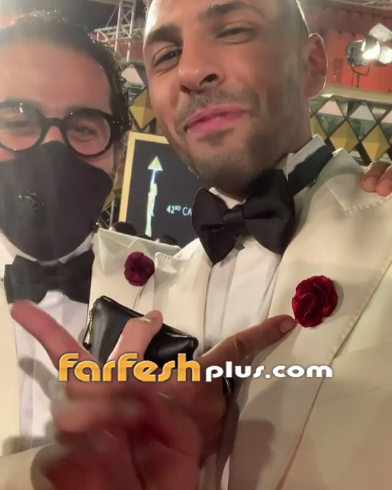 أحمد حلمي وحسن أبو الروس بالبدلة نفسها وهذا تعليق الأخير! فيديو صورة رقم 6
