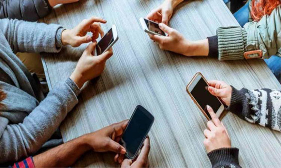 مواليد هذه الأبراج مدمنون على وسائل التواصل الاجتماعي صورة رقم 5
