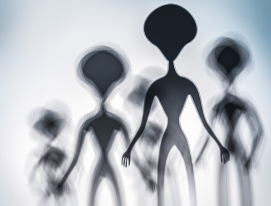 لماذا نميل لتصديق نظريات المؤامرة حول الكائنات الفضائية وما علاقة الجاثوم؟ صورة رقم 3