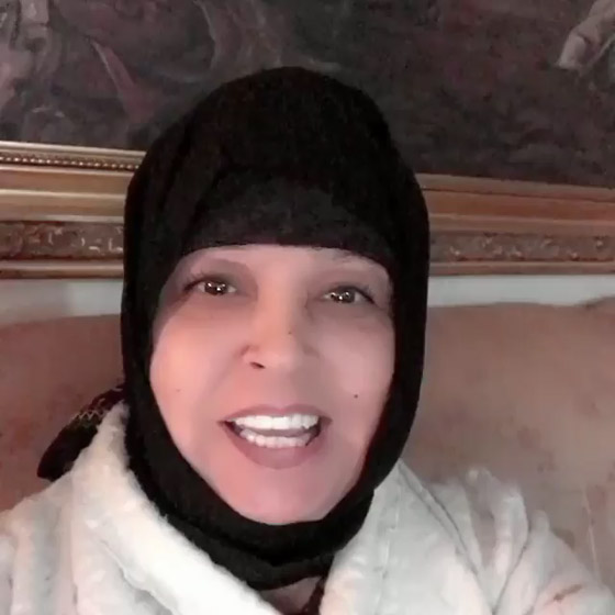 بعد وعكتها الصحية: هل ارتدت فيفي عبده الحجاب؟ صورة رقم 2