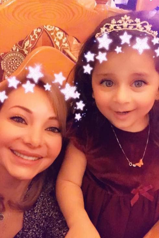 نادين تحسين بإطلالة مختلفة.. والجمهور يشبهها بهذه الفنانة صورة رقم 3