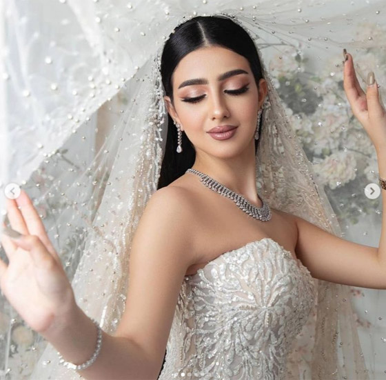 مشتركة ذا فويس كيدز تصدم الجمهور وتطل بالأبيض للمرة الثانية بعد أن بكت على المسرح! صورة رقم 4