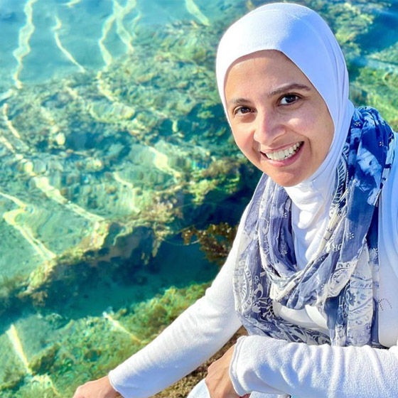 صورة لـ حنان ترك مع أولادها الخمسة من ثلاث زيجات.. هل يشبهونها؟ (شاهد) صورة رقم 2