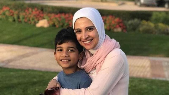 صورة لـ حنان ترك مع أولادها الخمسة من ثلاث زيجات.. هل يشبهونها؟ (شاهد) صورة رقم 5