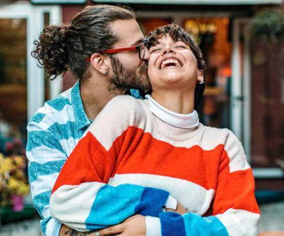 ما الذي يجعل كل برج يشعر بالتفاؤل والمشاعر الإيجابية؟ صورة رقم 2