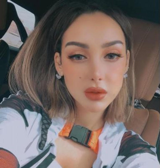 بسمة بوسيل بصورة جريئة تغطي نفسها بالورود فقط! اين تامر حسني؟! صورة رقم 5