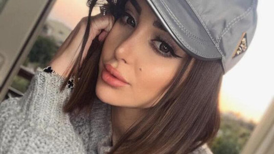 بسمة بوسيل بصورة جريئة تغطي نفسها بالورود فقط! اين تامر حسني؟! صورة رقم 4