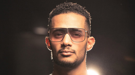 في صورة صادمة .. محمد رمضان يضع رأسه بين تمساحين !! صورة رقم 5
