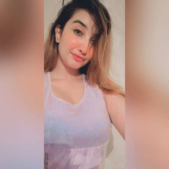 شبيهة هنا الزاهد تُثير ضجه بتطابق ملامحهما وتتلقي عروضاً للتمثيل: لن تستطيعون التفريق بينهما! صورة رقم 3