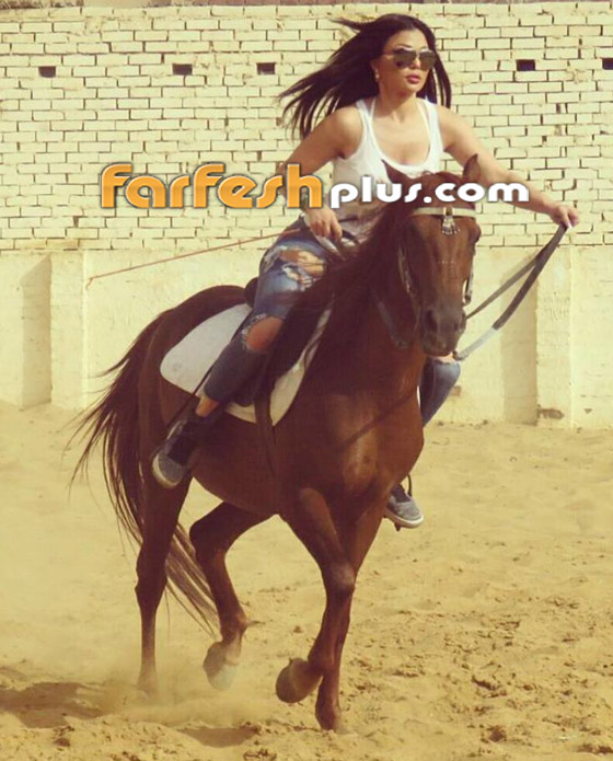 نجمات يعشقن الفروسية رغم تعرضهن لإصابات مروعة: كسور باليد والأنف صورة رقم 1