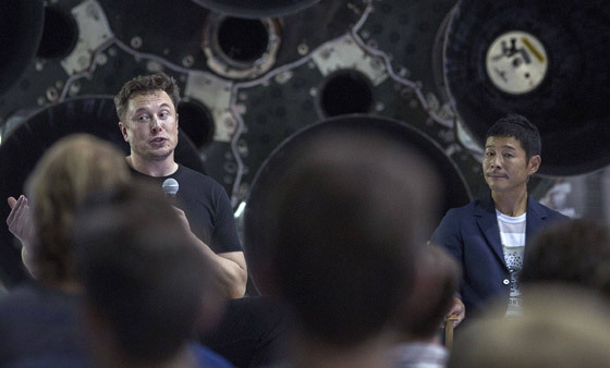 ملياردير ياباني يبحث عن 8 أشخاص لمرافقته في رحلة مجانية إلى القمر صورة رقم 7 ملياردير ياباني يبحث عن 8 أشخاص لمرافقته في رحلة مجانية إلى القمر صورة رقم 7