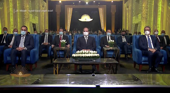 الرحلة الذهبية: مشهد تاريخي لنقل المومياوات المصرية الملكية بموكب مهيب صورة رقم 29