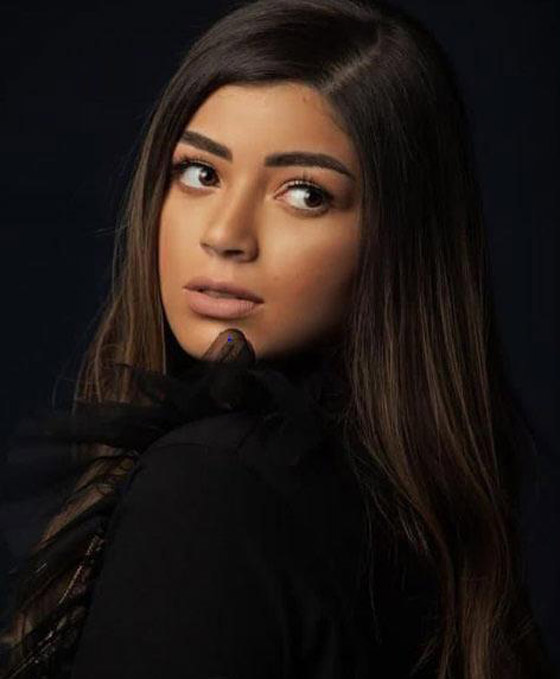 صور نجوم الفن بـ24 ساعة: أناقة نوال الزغبي وسمية الخشاب وبوسي، وسامو زين وسط الزهور صورة رقم 9