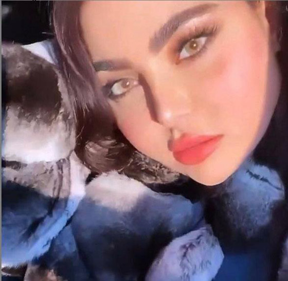 صور نجوم الفن بـ24 ساعة: أناقة نوال الزغبي وسمية الخشاب وبوسي، وسامو زين وسط الزهور صورة رقم 4
