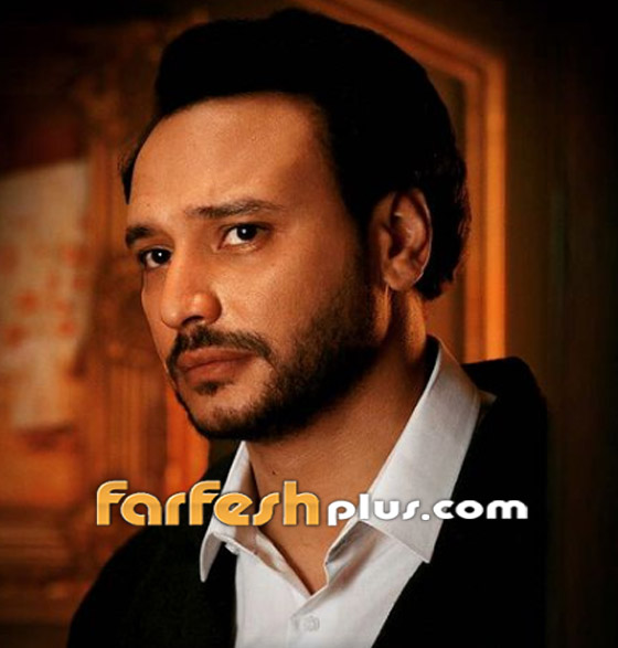 صور أحمد خالد صالح يحمل نعش والدته التي توفيت بكورونا، ويتلقى عزاء النجوم صورة رقم 8