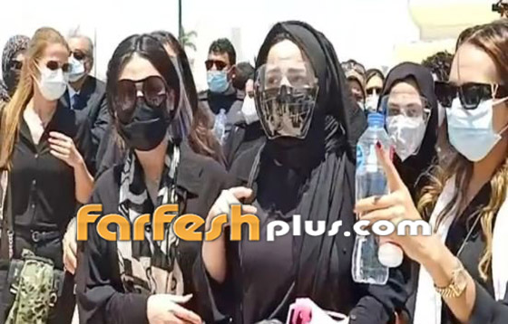 تناقض يثير الذهول! نجمات يبكين صباحا بجنازة سمير غانم ويرقصن ويحتفلن مساءا! فيديو وصور صورة رقم 6