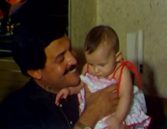 فيديو نادر وطريف: ‏دنيا سمير غانم تظهر لأول مرة أمام الجمهور ووالدها يؤكد: 