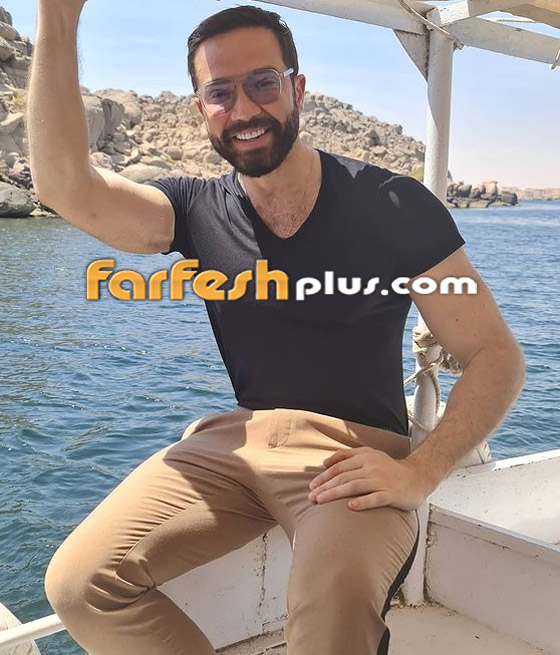 فنان شهير يخضع لمساج الثعابين والنار! شاهد الخوف يتملكه والثعبان الضخم على ظهره! فيديو صورة رقم 14