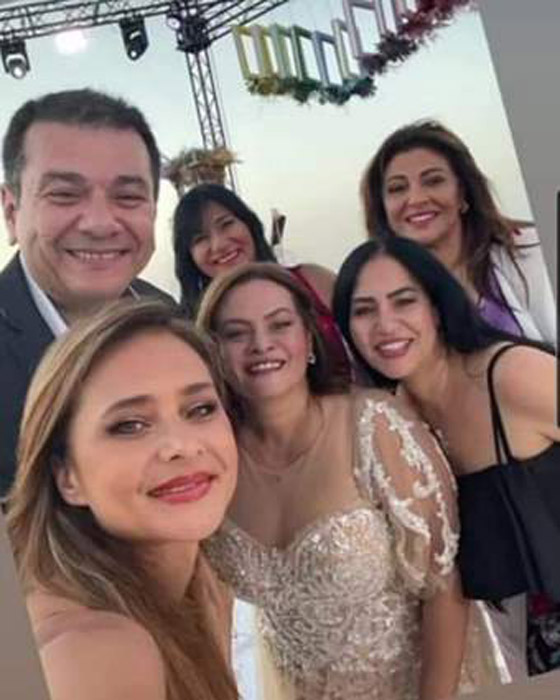 فيديو وصور النجوم في حفل زفاف ابنة المخرجة كاملة أبو ذكرى صورة رقم 9