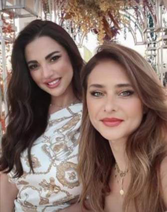 فيديو وصور النجوم في حفل زفاف ابنة المخرجة كاملة أبو ذكرى صورة رقم 17