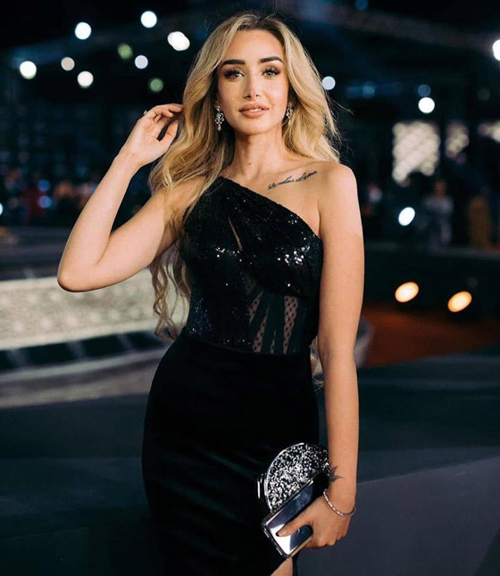 صور نجمات لبنانيات بفساتين مثيرة ضيقة أظهرت رشاقتهن وجمال اجسادهن صورة رقم 13