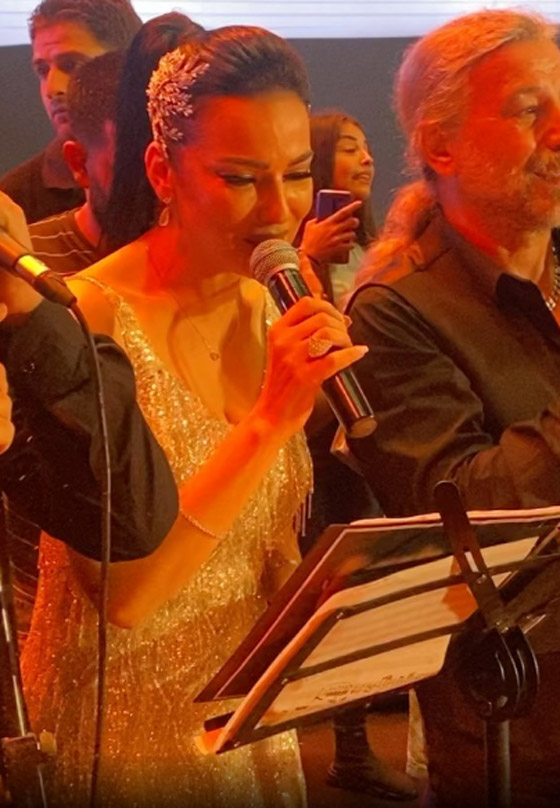 فوضى وازدحام وتدافع... جورج وسوف ينسحب من حفله باللاذقية وصفاء سلطان تنفي (فيديو) صورة رقم 1