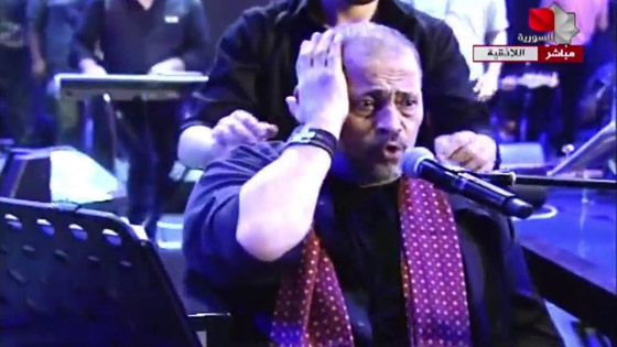 فوضى وازدحام وتدافع... جورج وسوف ينسحب من حفله باللاذقية وصفاء سلطان تنفي (فيديو) صورة رقم 3