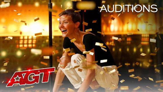 محاربة السرطان تنال الزرّ الذهبي في America's Got Talent... الحكام عجزوا عن الكلام صورة رقم 1
