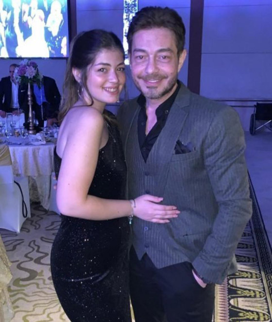 صور بنات أحمد زاهر الاربعة: جمال يلفت الانظار وموهبة فنية موروثة من الاب صورة رقم 4