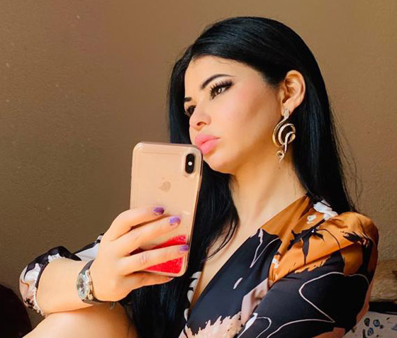 المطربة الجزائرية ياسمين نيار طليقة السبكي تتهم هاني شاكر بظلمها وعصام كاريكا بالتحرش ! صورة رقم 5