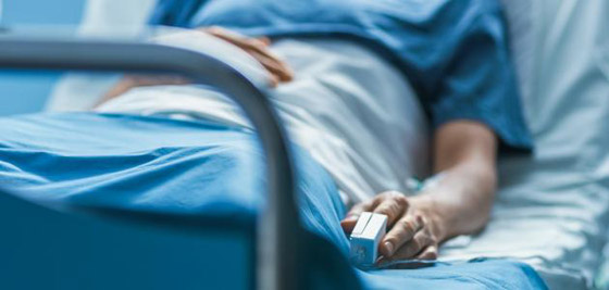 يطلب وضعه في غيبوبة ليتخلص من آلام الأكزيما المبرحة صورة رقم 2