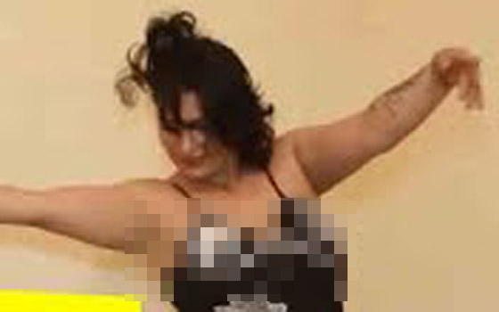 اعتقال الراقصة هيام المغربية بعد ان شتمت طفلتها وهددتها بذبحها ودعت لهتك عرضها! فيديو صورة رقم 8