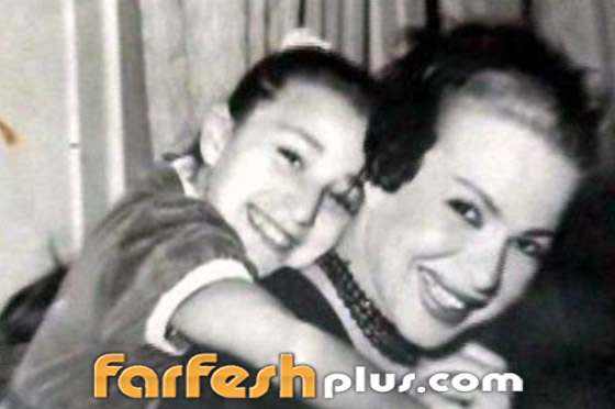 صور نجوم تورطوا بقضايا إثبات نسب منهم الشاب خالد، الفيشاوي، عمر الشريف، أحمد عز وزينة! صورة رقم 9