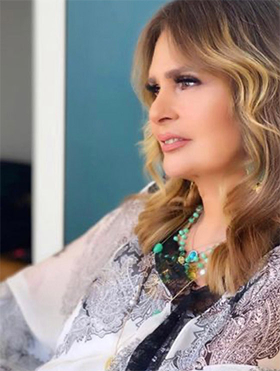 صور: يسرا تقول: النجمة جوليا روبيرتس تشبهني! والجمهور بين مؤيد ومعارض يسخر منها ويتهمها بالمبالغة! صورة رقم 7