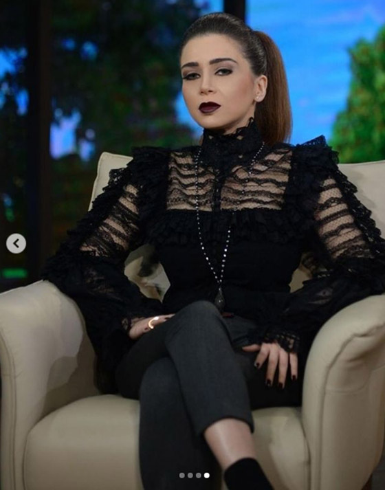 فيديو و صور مي عز الدين واختها هبة.. جمالها يخطف الأنظار  صورة رقم 3